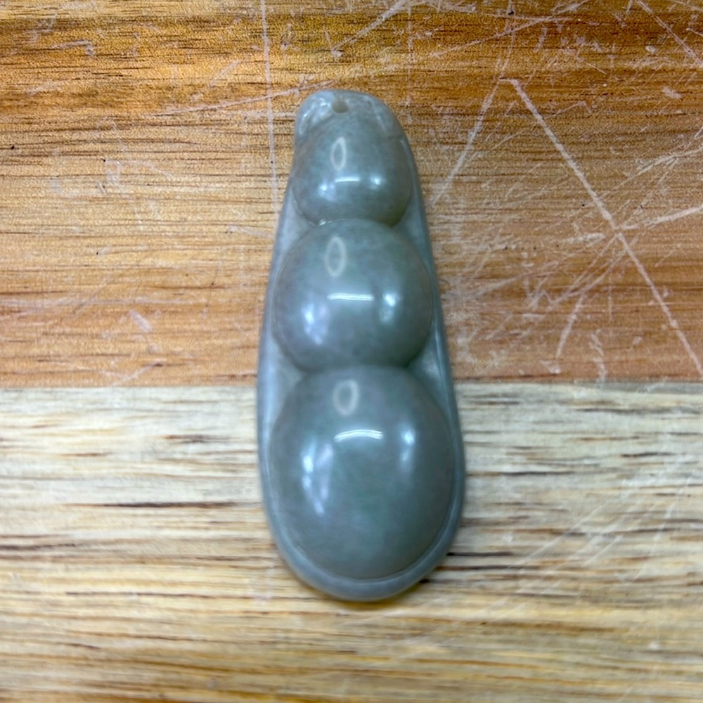 Jade lucky peanut pendant